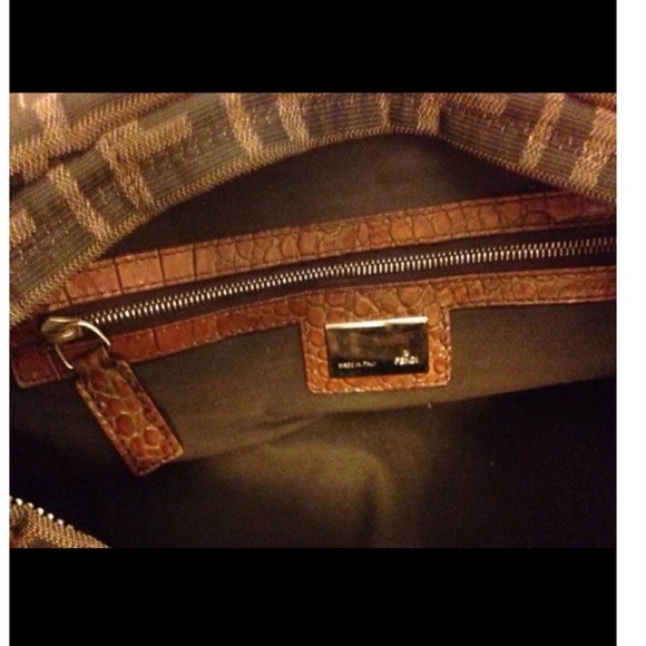 FENDI Zucca, jacquard hobo in Tobacco monogram - Picture 5 of 8